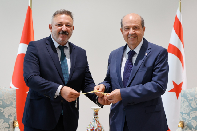 TSTK Heyeti, KKTC Cumhurbaşkanı Tatar’ı Ziyaret Etti