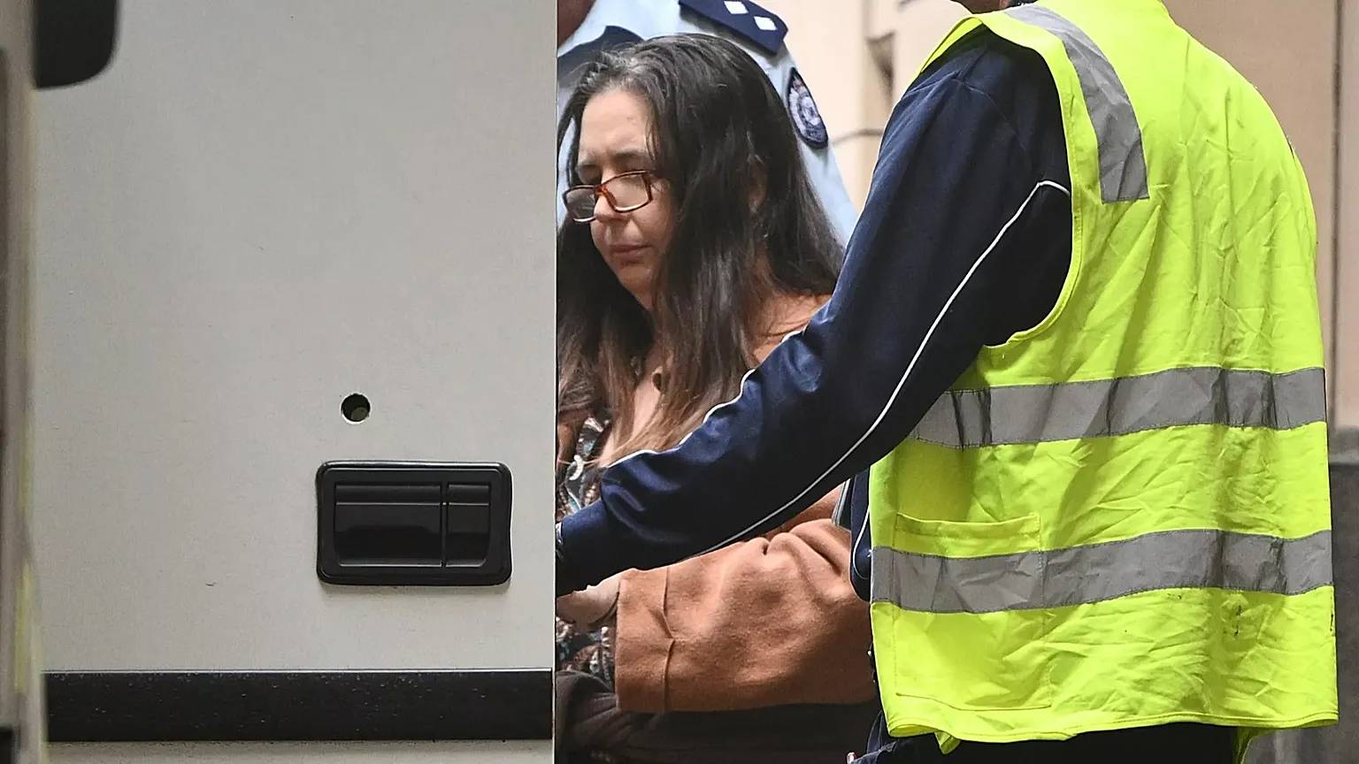 Avustralya’da “mantar cinayeti” davası sonuçlandı: Akrabalarını zehirleyen Erin Patterson’a müebbet hapis cezası verildi