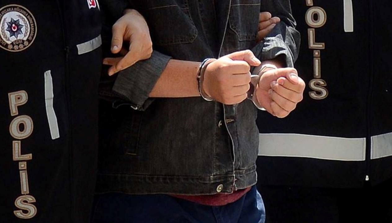 Otobüste uyuşturucuyla yakalandı, tutuklandı