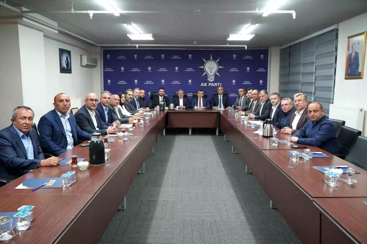 AK Parti Kayseri İl Başkanlığı’ndan Teşkilat Değerlendirme Toplantısı