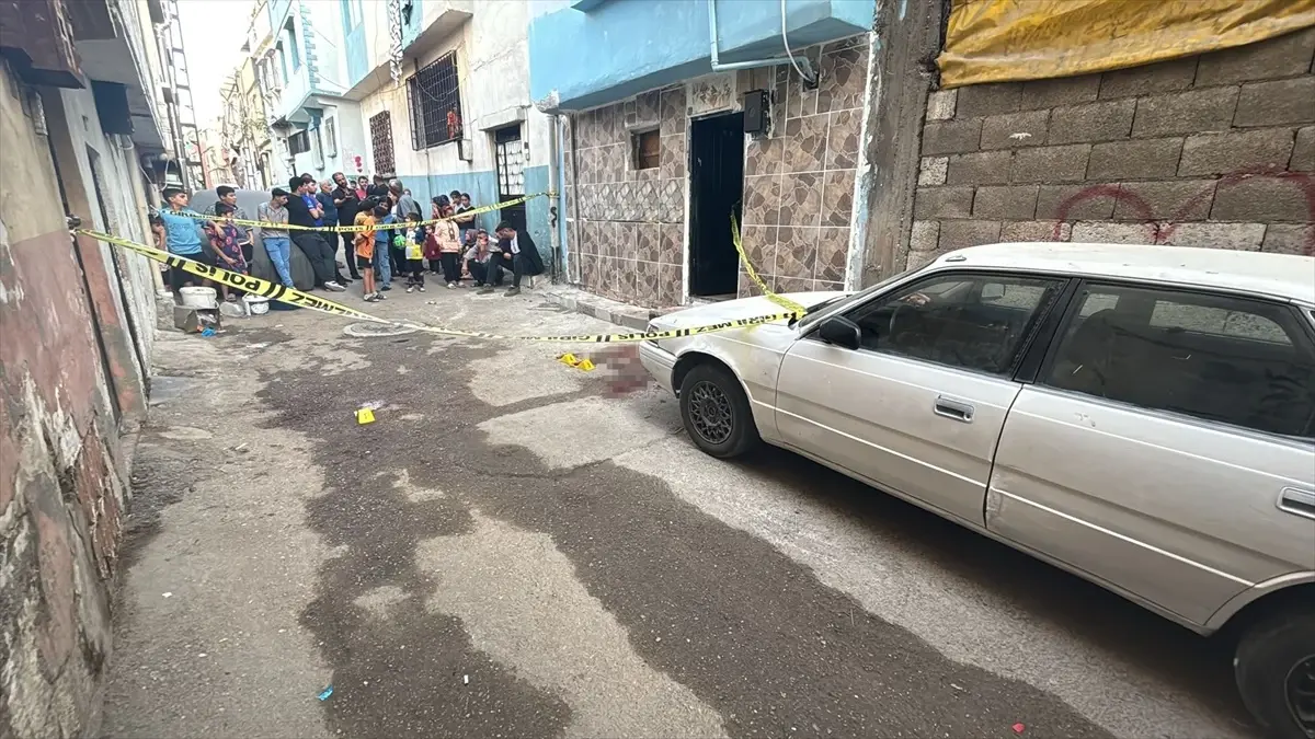 Gaziantep’te bir kişi, ağabeyini bıçakla öldürdüğü iddiasıyla gözaltına alındı