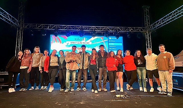 Gençler Büyükşehir’in Foça’daki kampında gönüllerince eğlendi