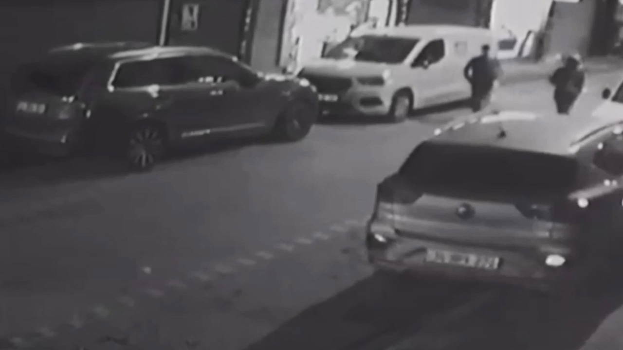 Esenyurt’ta iş yerine silahlı saldırı: 2 şüpheli yakalandı