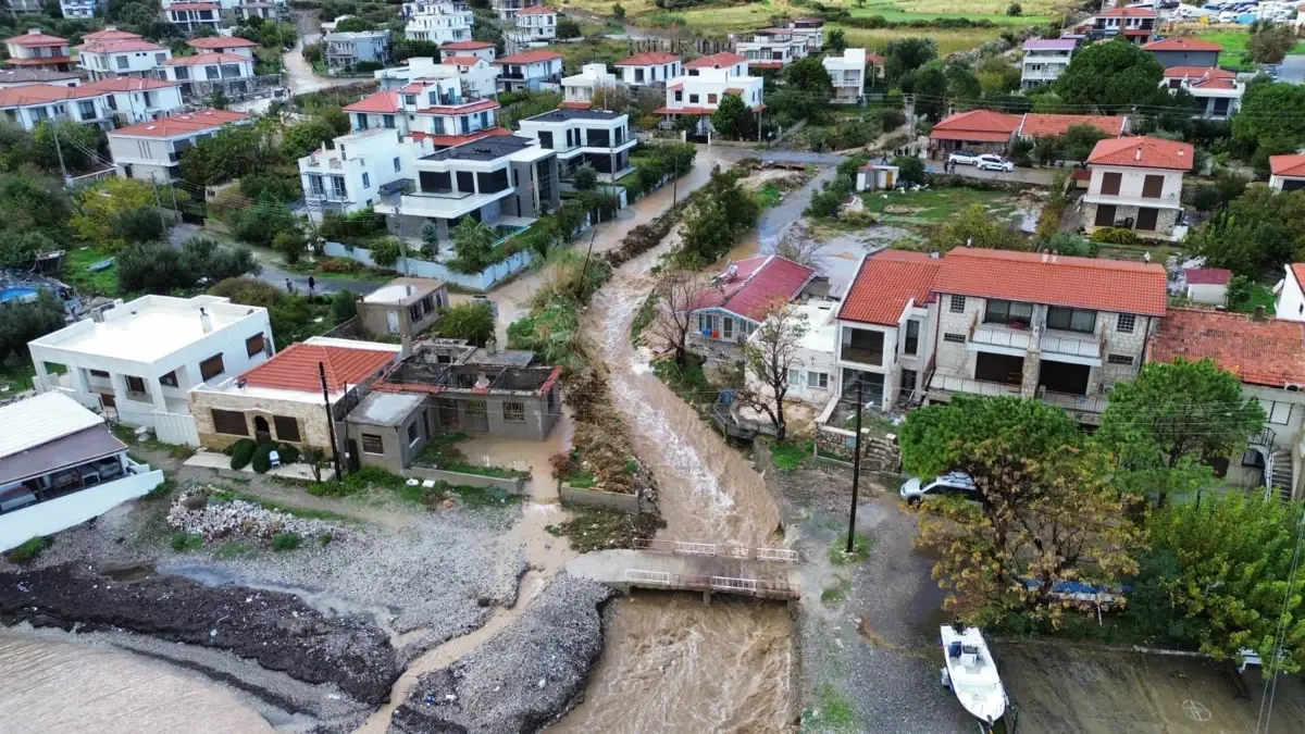 İzmir’de Şaftlı Dere Taşkınları ve Su Baskınları
