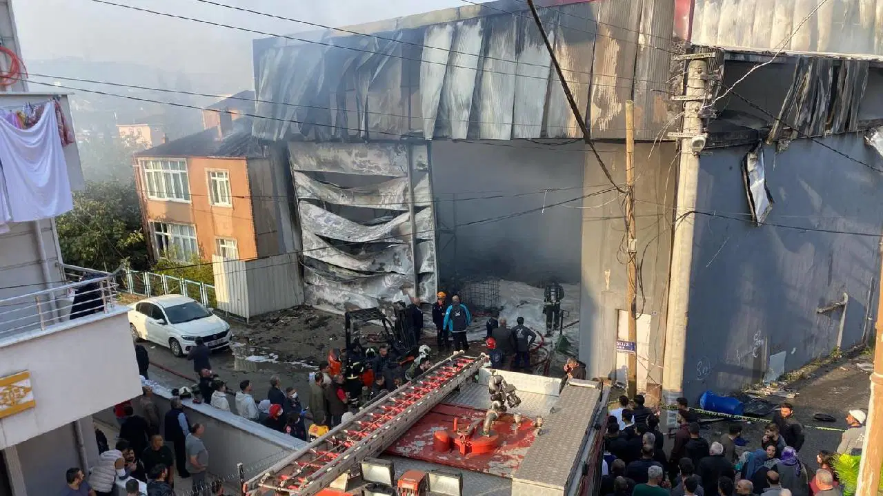 Kocaeli’ndeki yangında hayatını kaybedenlerin kimlikleri belli oldu!