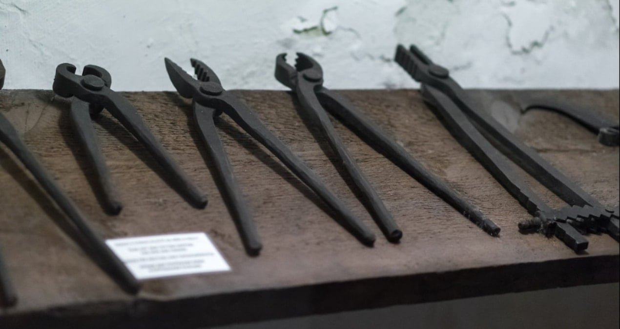 ‘Türklerin tırnakları çekildi’