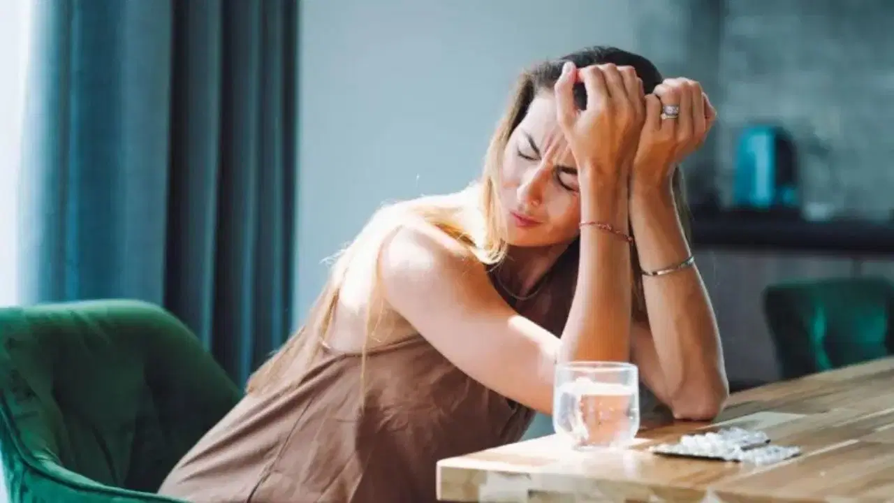 Uzmanından uyarı: Baş ağrısı ve unutkanlık migren habercisi