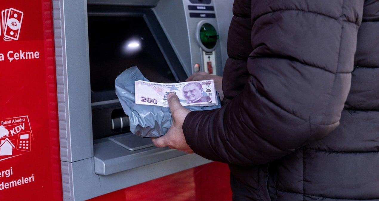 ATM’den para çekmede yeni dönem: Şube içi–şube dışı ayrımı başlıyor