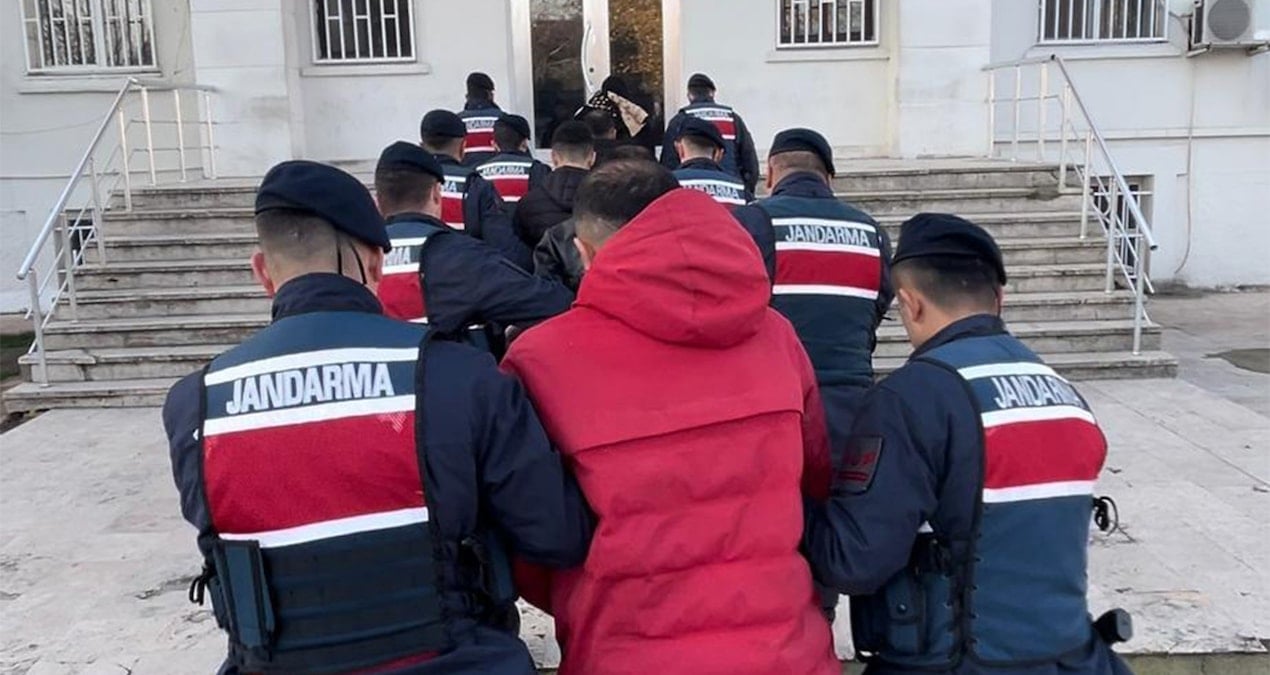 Yurt dışını kaçmak isterken yakalandılar! 5 Türk tutuklandı