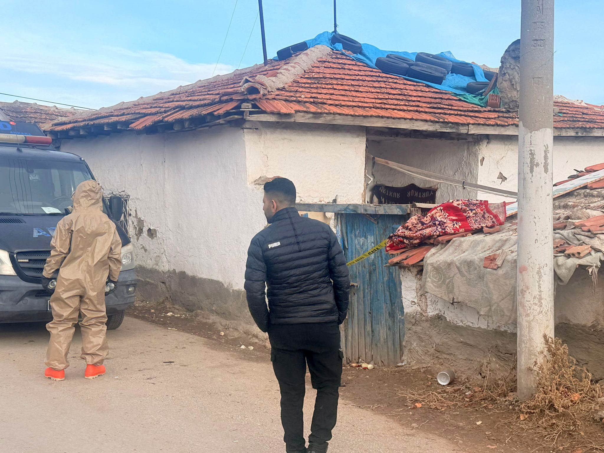 Evde boya badana faciayla bitti