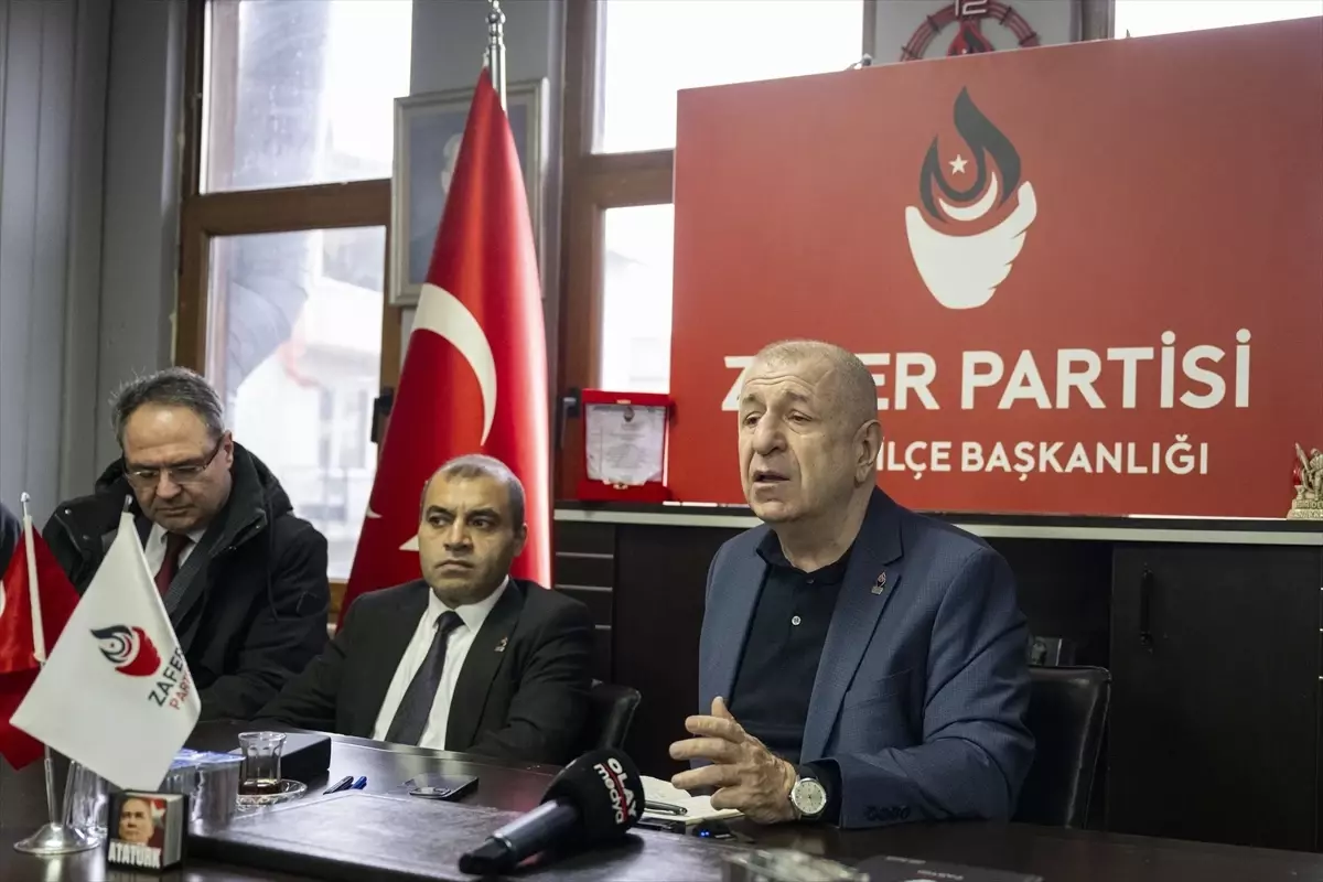 Özdağ: İstanbul’un sorunlarına çözüm arıyoruz