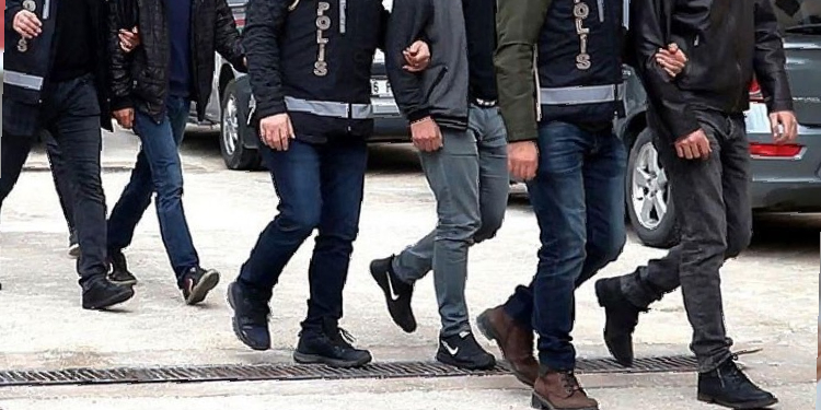 Gain’e platforma operasyon – Politika Haber