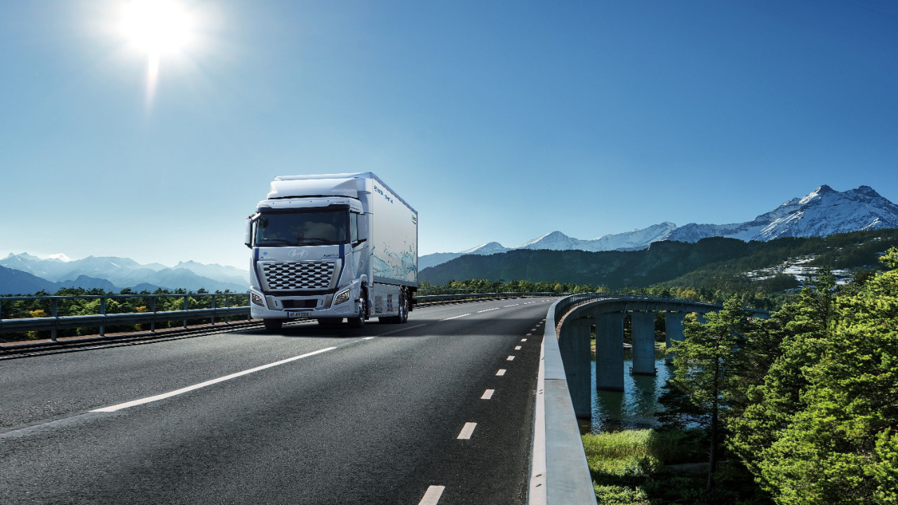 Hyundai'nin hidrojenli kamyonları, 20 milyon kilometreyi devirdi